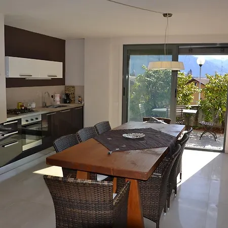 Casa Curioni Apartment *